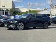 2026 VOLVO V60
