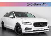 2018 VOLVO V90