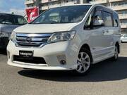2013 NISSAN SERENA