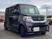 2017 HONDA N-BOX CUSTOM