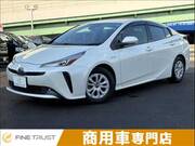 2019 TOYOTA PRIUS S