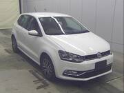 2016 VOLKSWAGEN POLO