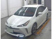 2019 TOYOTA PRIUS