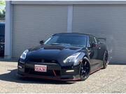 2014 NISSAN GT-R