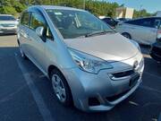 2015 TOYOTA RACTIS X