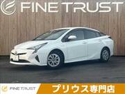2018 TOYOTA PRIUS S