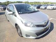2011 TOYOTA VITZ F