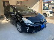 2013 TOYOTA PRIUS ALPHA S