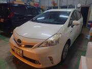 2013 TOYOTA PRIUS ALPHA S