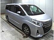 2015 TOYOTA NOAH