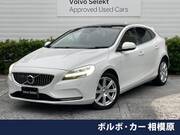 2019 VOLVO V40