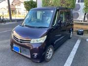 2010 NISSAN ROOX