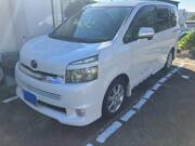 2010 TOYOTA VOXY Z