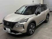2024 NISSAN X-TRAIL