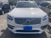 2022 VOLVO XC90