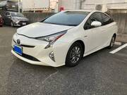 2015 TOYOTA PRIUS S