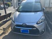 2016 TOYOTA SIENTA X