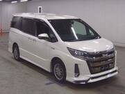 2018 TOYOTA NOAH