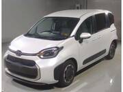 2024 TOYOTA SIENTA