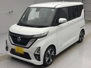 2023 NISSAN ROOX