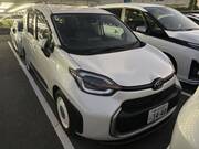2024 TOYOTA SIENTA