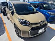 2025 TOYOTA SIENTA