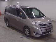 2017 TOYOTA NOAH X