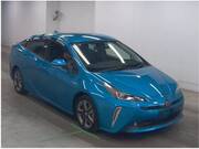 2019 TOYOTA PRIUS