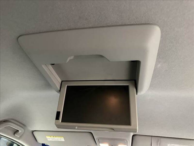 2011 HONDA STEPWAGON for sale - more photos