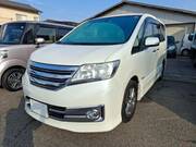 2013 NISSAN SERENA