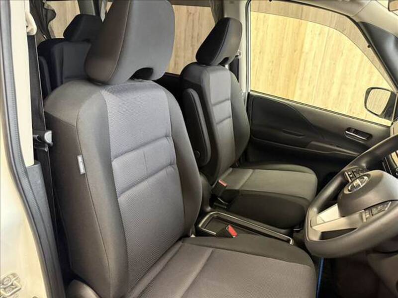 2020 NISSAN SERENA for sale - photo 10