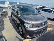 2012 TOYOTA VOXY X